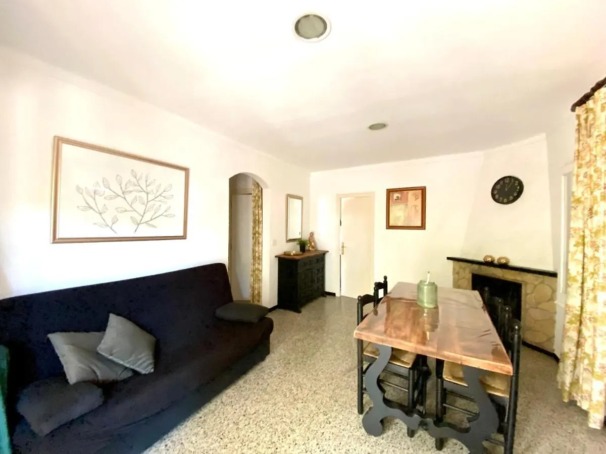 Holiday home Montserrat I L'Escala Spain